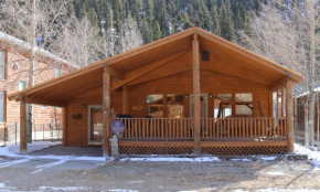 Holiday Haus - Large Deck - WiFi - Grill - Fire Pit - Washer - Dryer